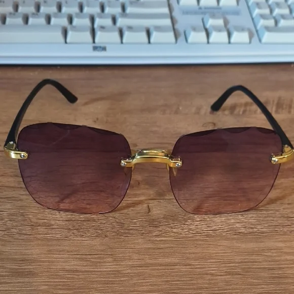 Diamond Cut Rimless Sunglasses | "Shattered" Edge Gold Tinted Shades - Picture 6 of 8